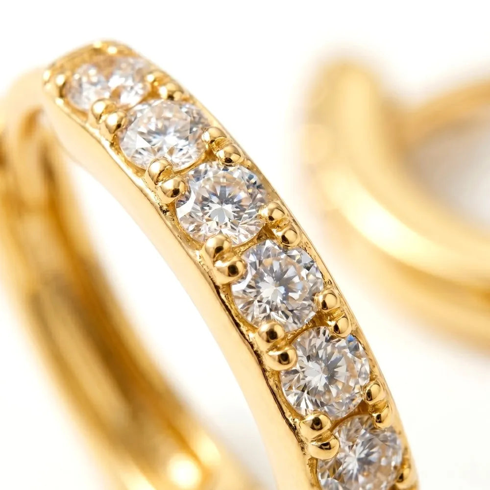 Brinco de Arco Huggie em Pave - Ouro 18k