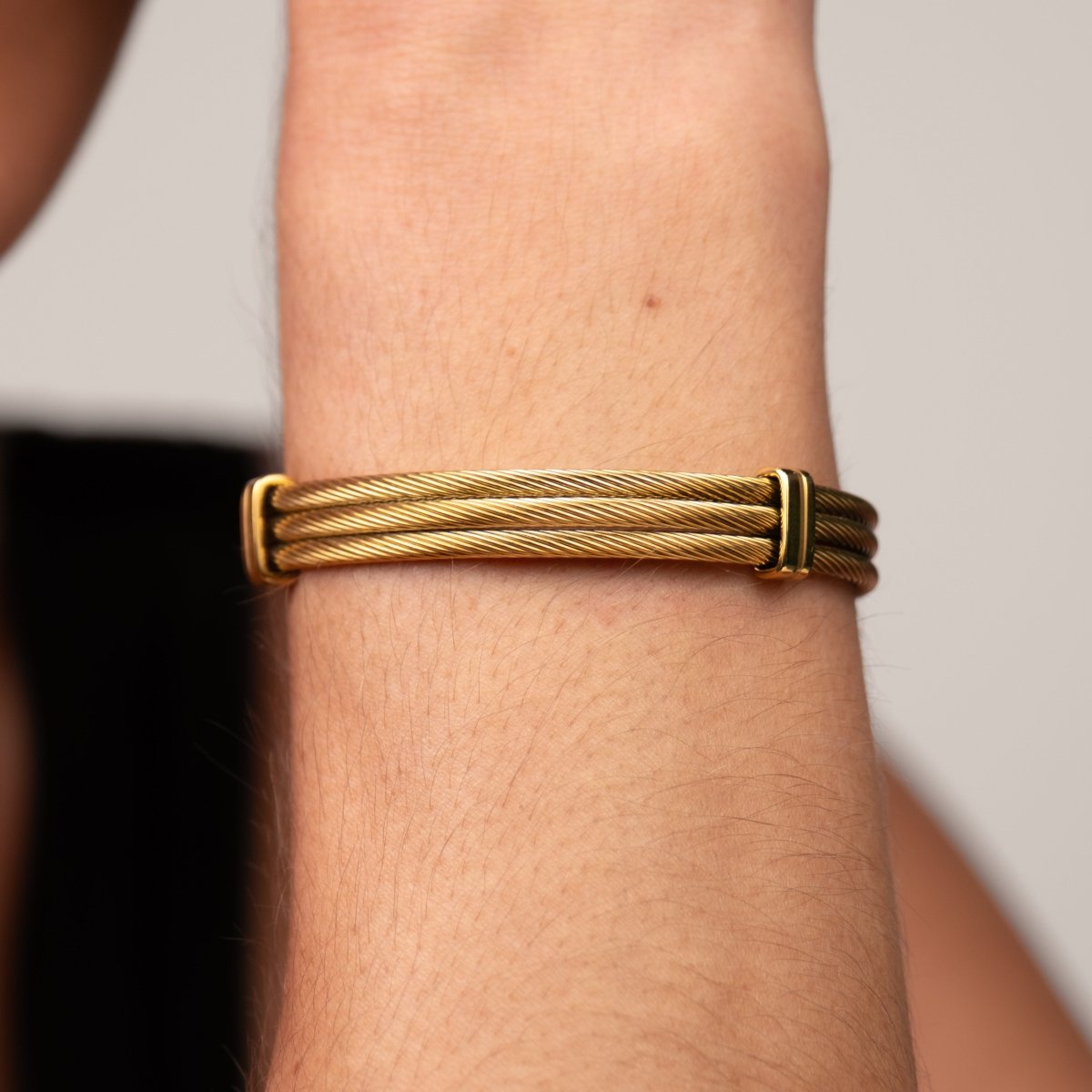Bracelete Wire Banhado em Ouro 18k