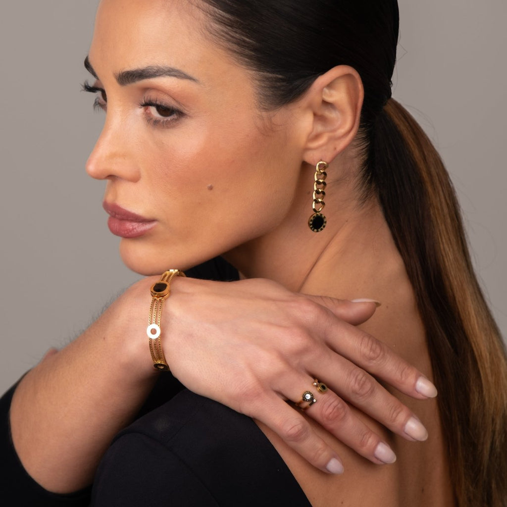 Brinco Corrente Glamour Pedra Onix Banhado em Ouro 18K
