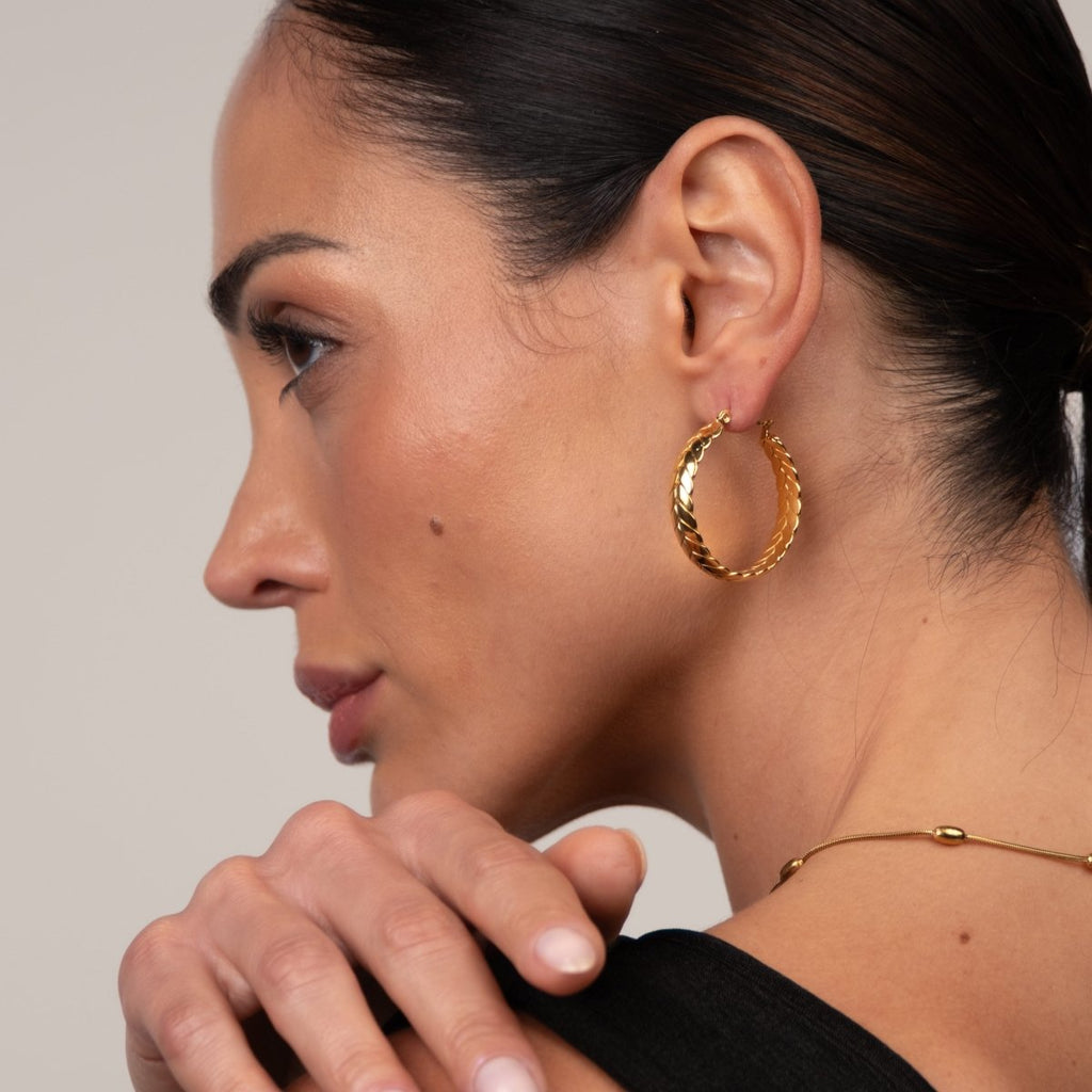 Brinco de Argola Pompeia Banhado em Ouro 18K