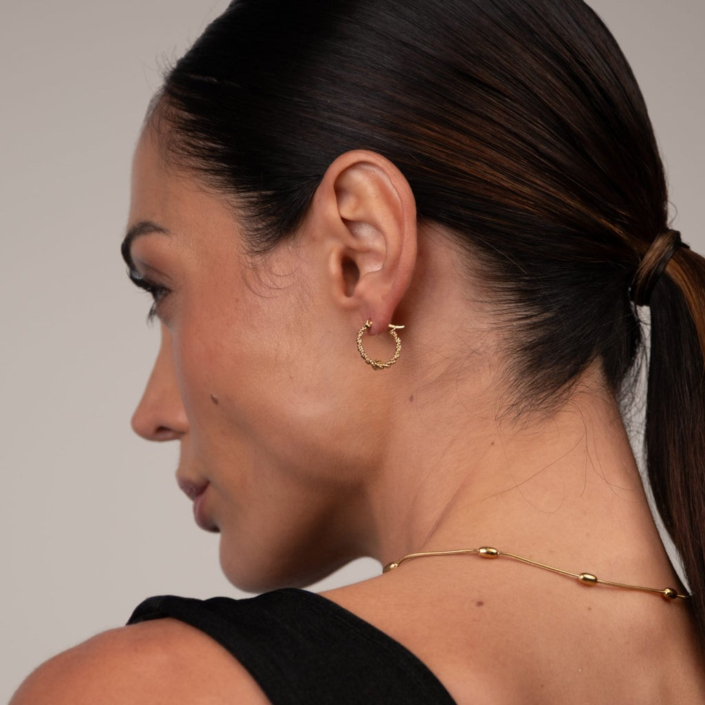 Brinco de Argola Textura Banhado em Ouro 18K