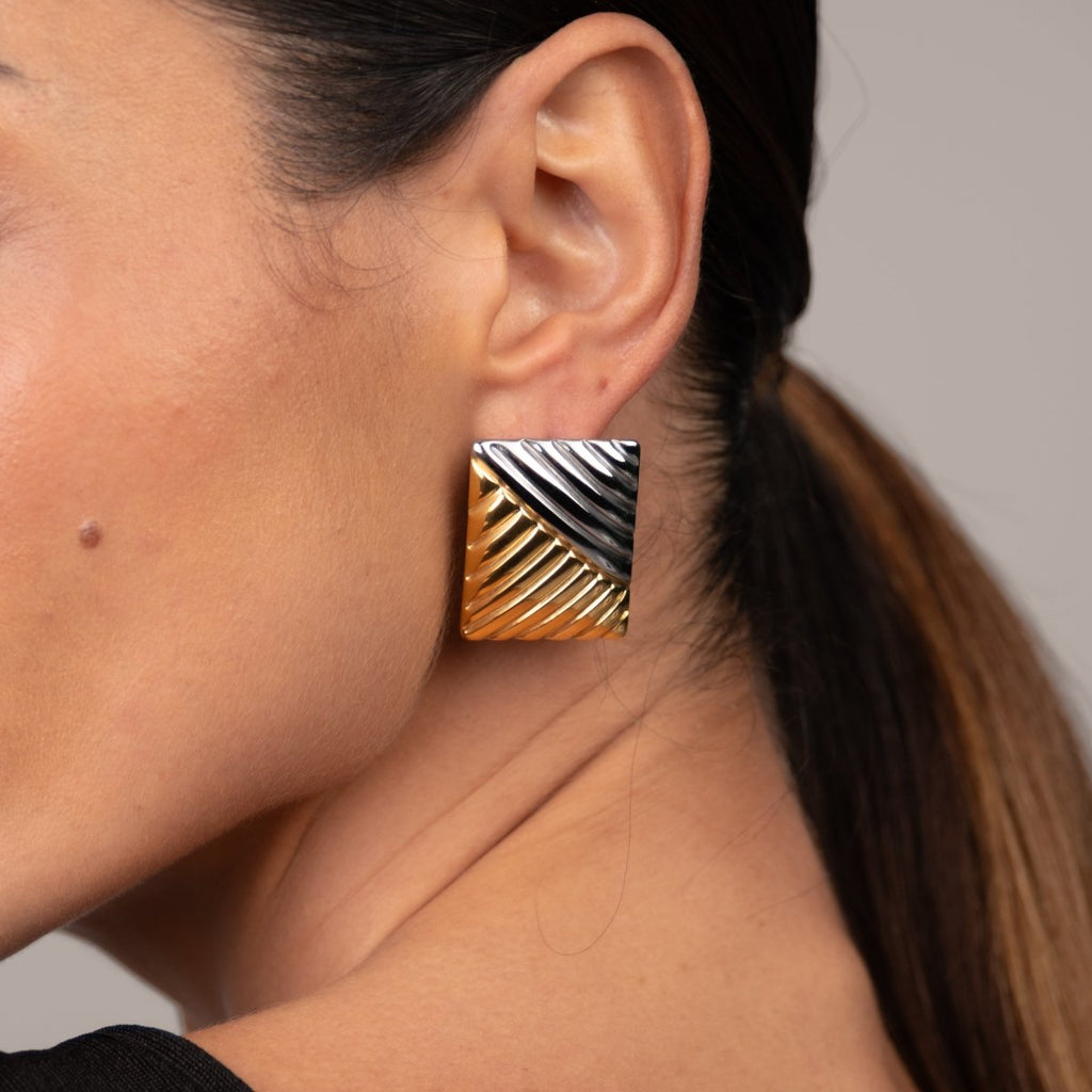 Brinco Dual Square com Mix de Banhos Dourado e Prata