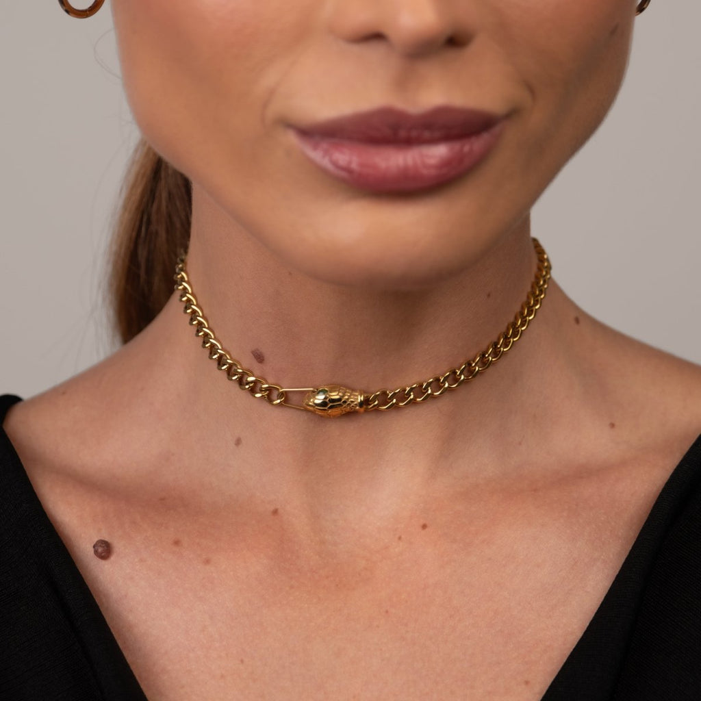 Colar Choker Serpente Banhado em Ouro 18K