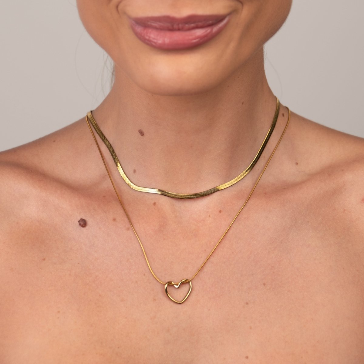 Mix de Colares Coração Minimalista Banhado em Ouro 18K