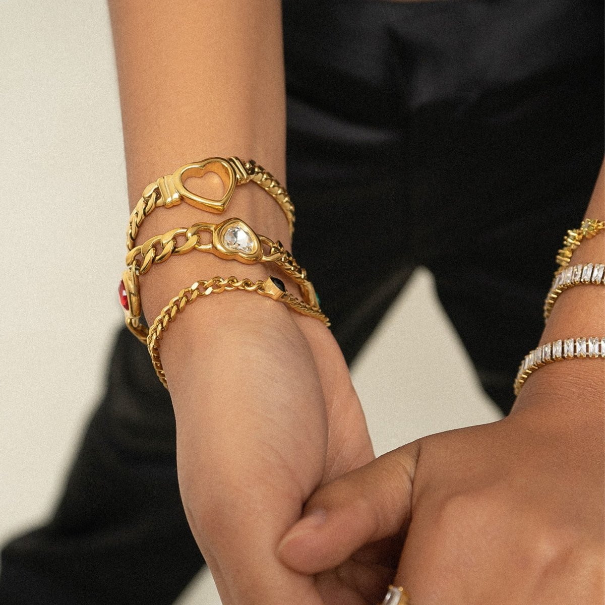 Pulseira Coração Minimalista Banhado em Ouro 18K